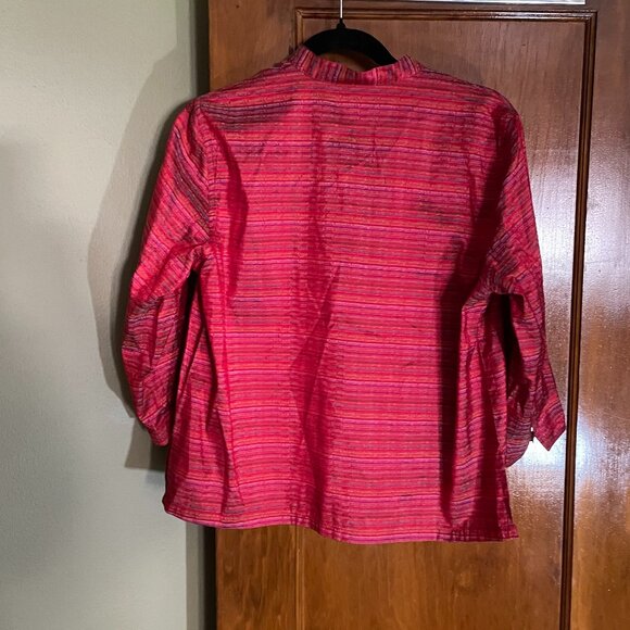 100% silk Coldwater Creek top. Medium Petite - Picture 3 of 5